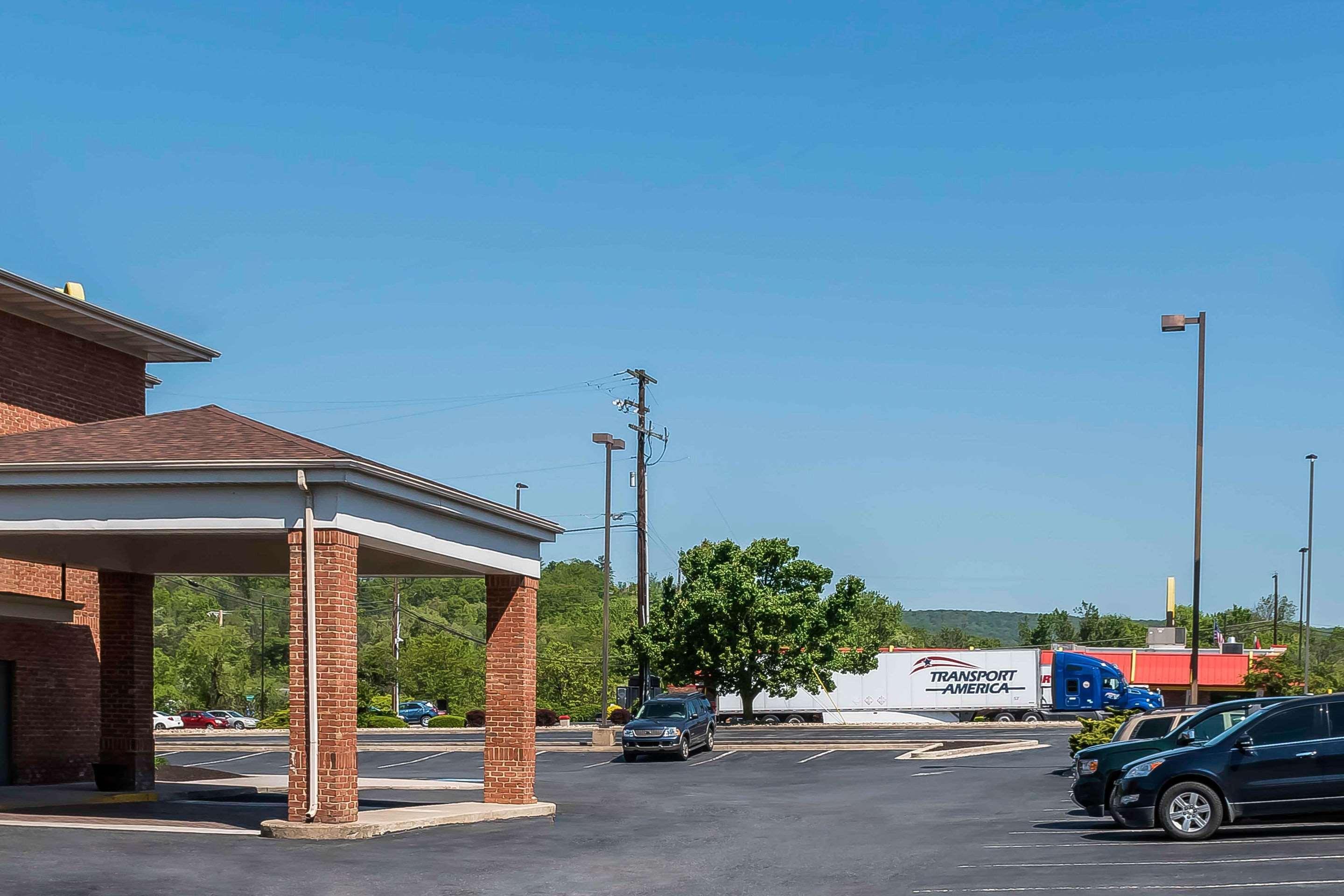 Comfort Inn Pine Grove I-81 Hershey Area Eksteriør billede